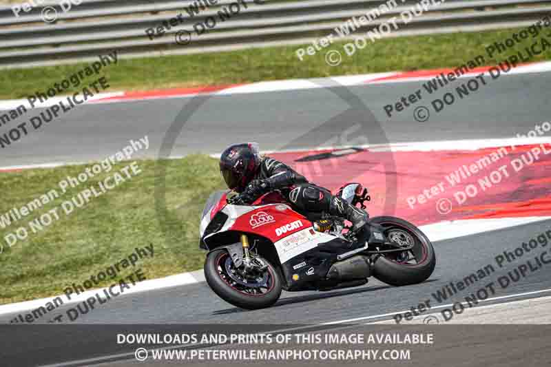 cadwell no limits trackday;cadwell park;cadwell park photographs;cadwell trackday photographs;enduro digital images;event digital images;eventdigitalimages;navarra;no limits trackdays;peter wileman photography;racing digital images;trackday digital images;trackday photos